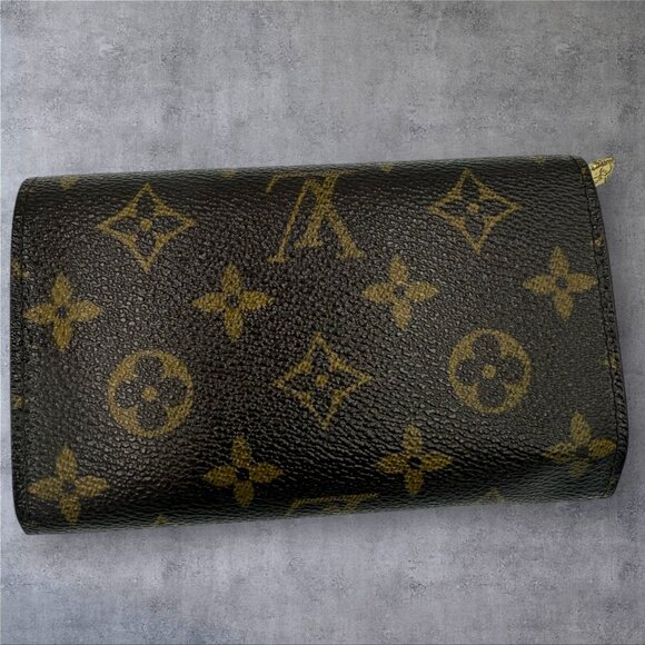 Louis Vuitton Monogram Tresor Wallet - Picture 4 of 9